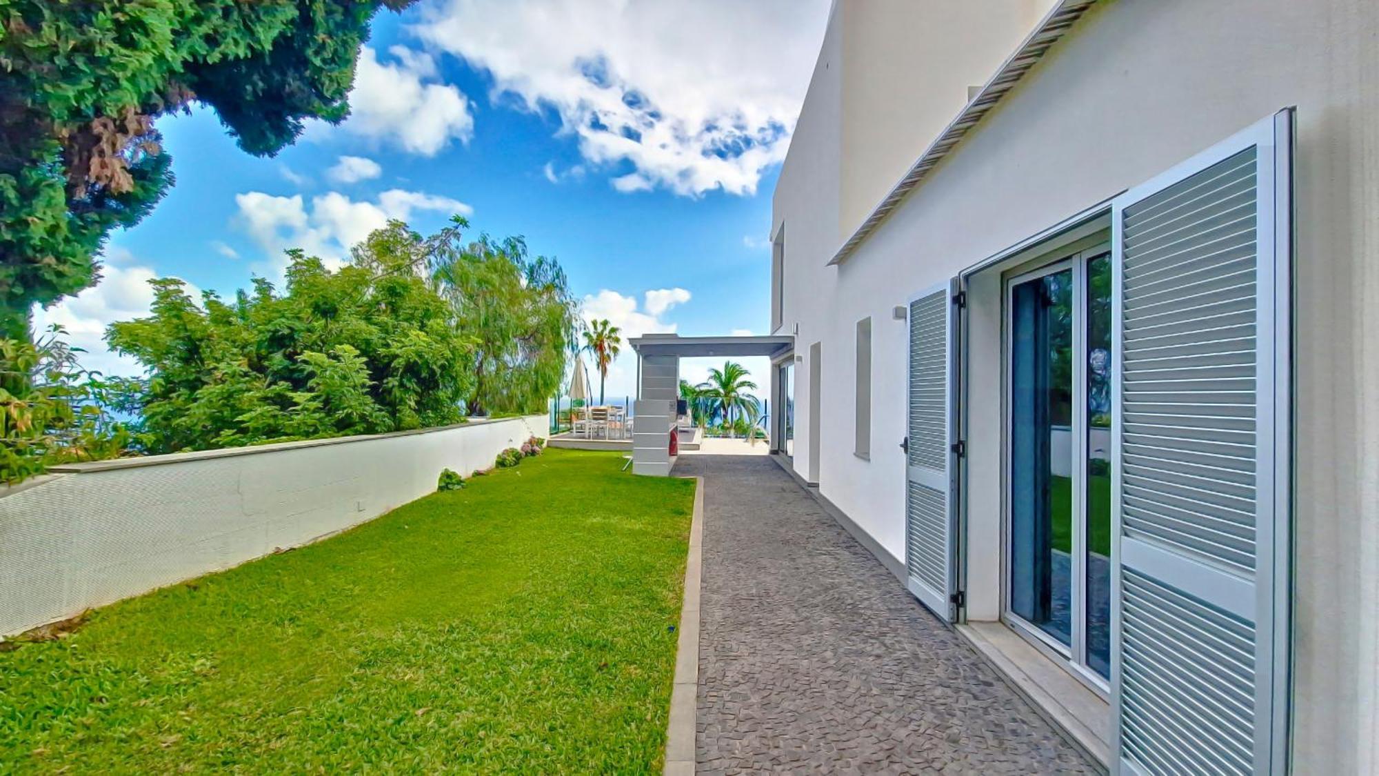 Madeira By Lovelystay Villa Caniço